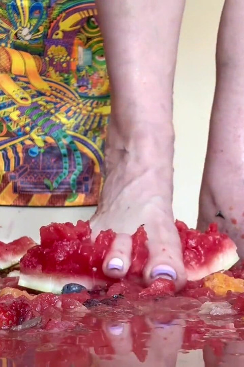 Koko 16 Foot Crush W Fruit by 67 Goddess