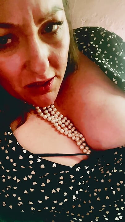 Hotwife Confession: Teasing My Cuck with BBC Fantasies