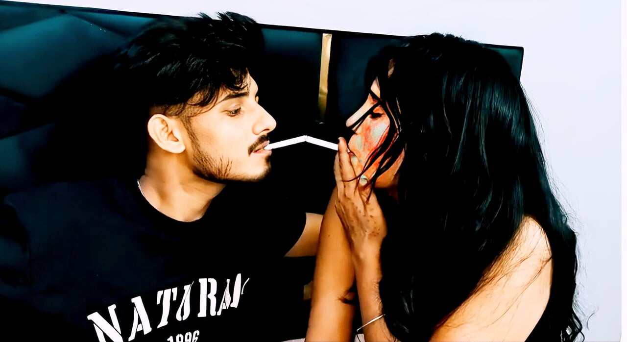 Desi Asian Video Brother-in-law had sex with sister-in-law in a hotel. Fuck har Pussy