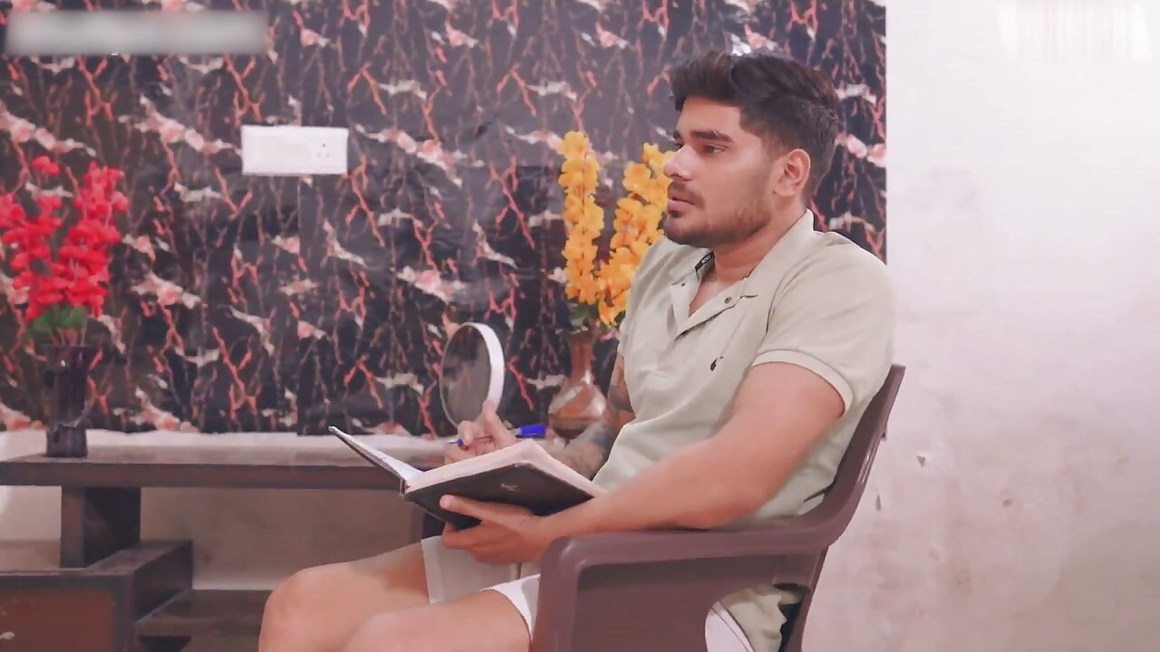 Kaamwali ne paiso k badle me malik se krwayi chudai hd helder geluid
