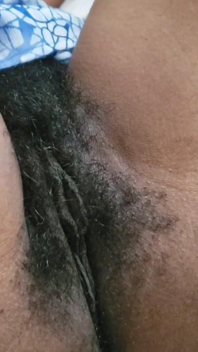 Hot Mature MILF With Curves And Natural Bedroom Energy | Clip 1
