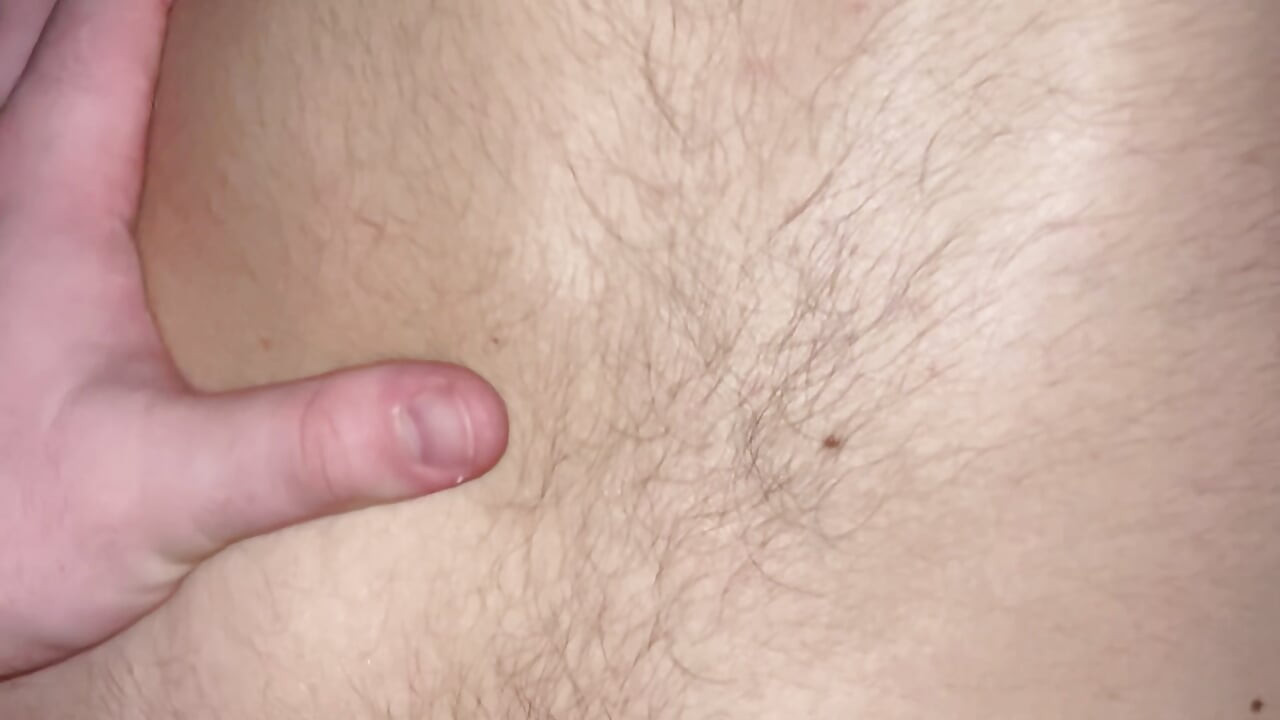 Большой мужик делает эту работу.