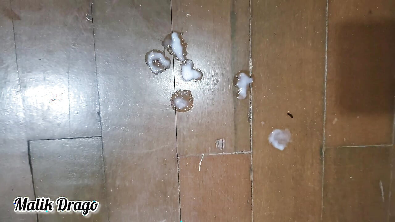 کست رو باز کن تا بتوانم کیرم رو فرو کنم و پر از اسپرم کنم.