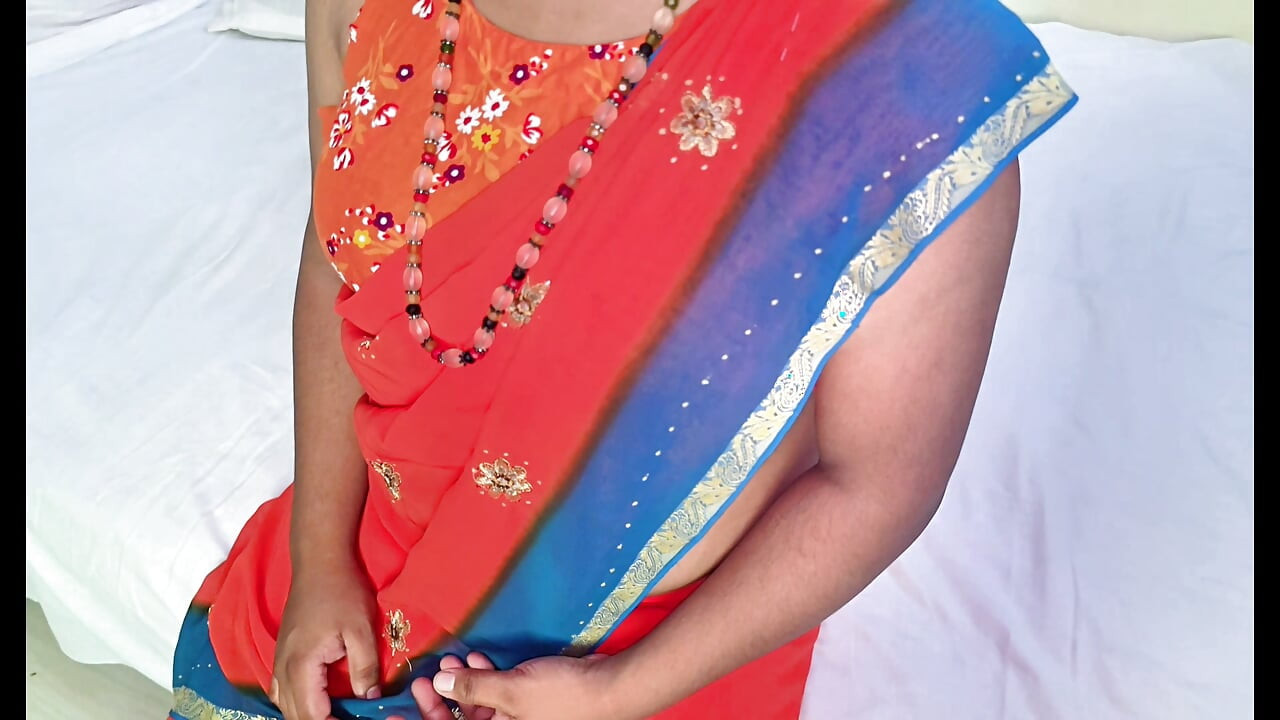 Intense fucking between an Indian 'beautiful mami'.