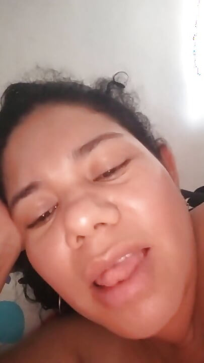 אשתי היא זונה