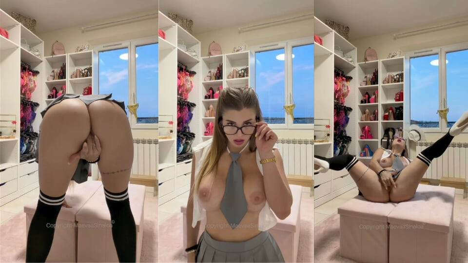 I masturbate my soaked just before going to school