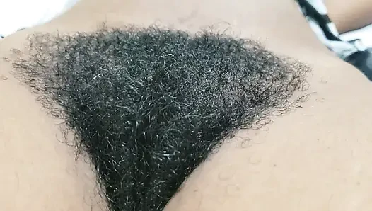 Amateur Hairy Pussy MILF Moments With Natural Curves