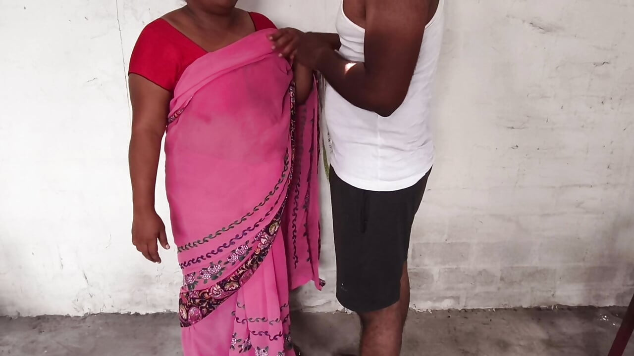Telugu skräddare förförde kund