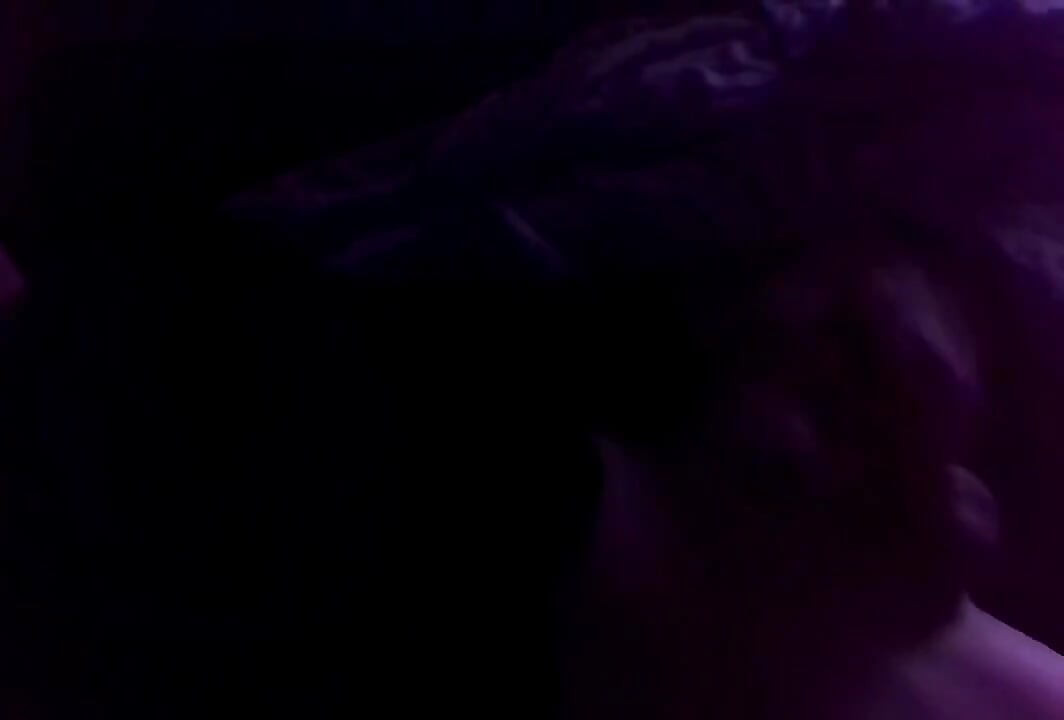 在黑暗中自慰（無聲音）