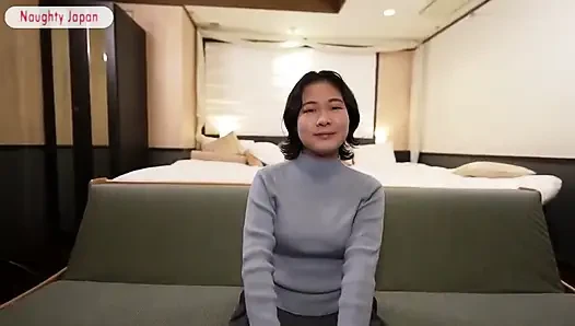 Cewek ini berubah jadi liar saat dia berujung dengan seks liar!