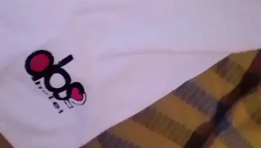 Я открываю киску для моей большой задницы хуя с ее дилдо, какая вкусная киска у нее, и она сквиртует