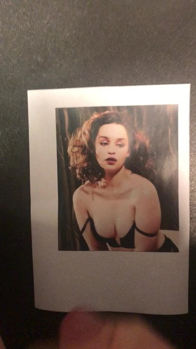 Emilia Clarke 2