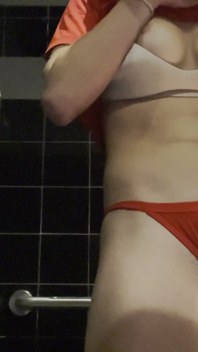 Waitress Makes Herself Cum In Restaurant Bathroom | Clip 2