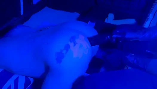 Schmutziges dunkles fisting