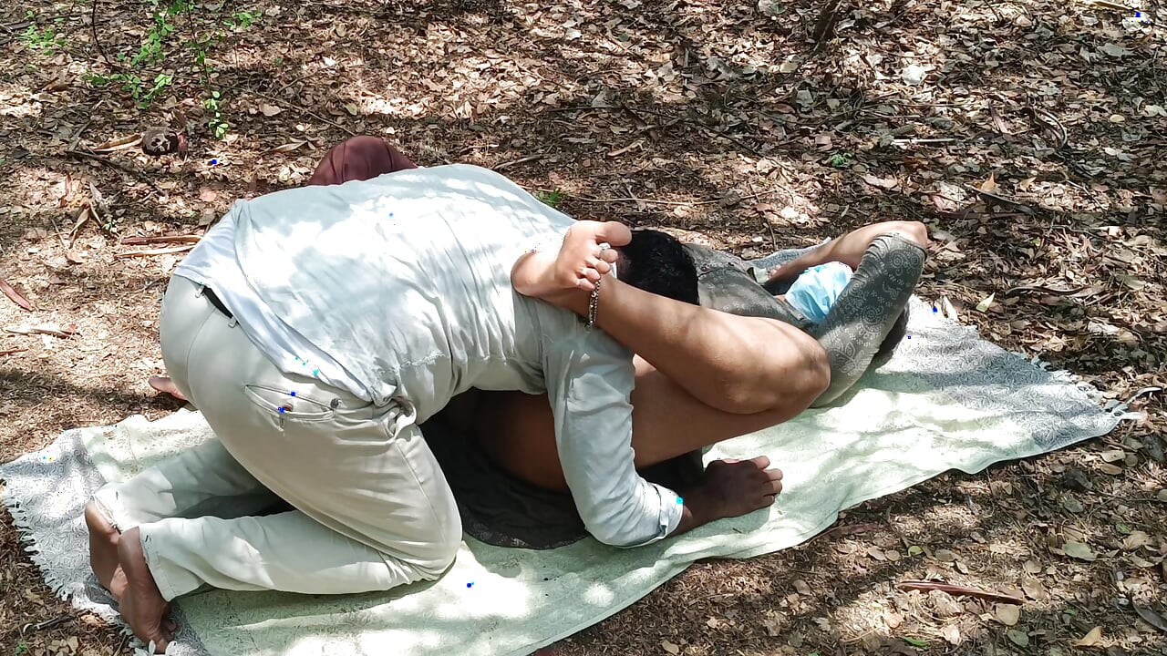 Hot fuck in Forest