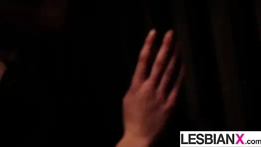 LESBIANX - Going Down Never Felt So Good - Bella & Olivia's Elevator Munch Session