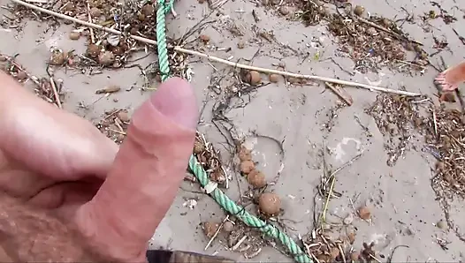 Breathless slut comes at the beach to looking for a big cock