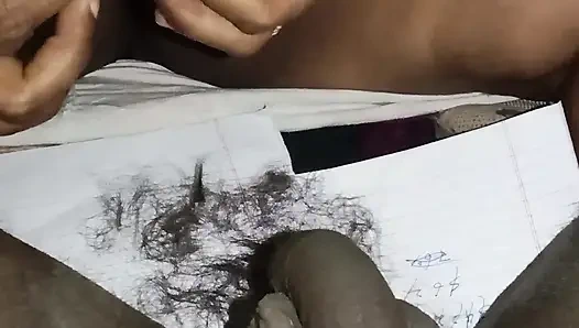 Üvey teyzem amımı sikiyor ve sonra amını açıyor ve parmağını oynatıyorsa