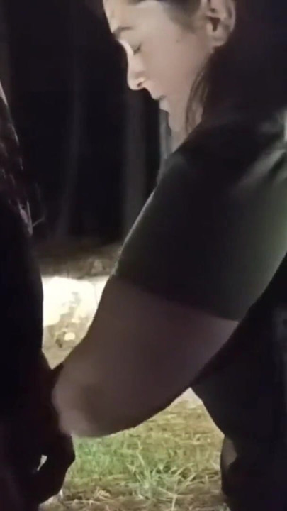 Outdoor sex with a mature | Clip 2