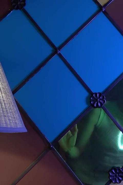 Kiss Your Stepmother as if She Was Your Girlfriend