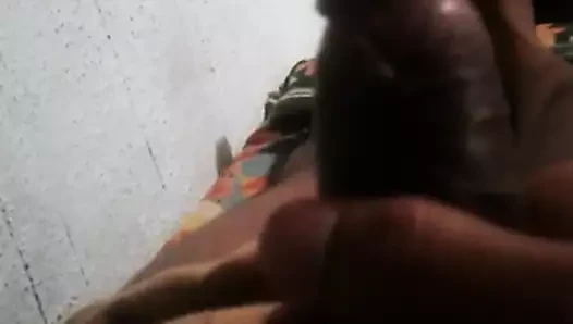 Desi oğlan mastürbasyon