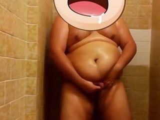 Chubby hot shower cum shot