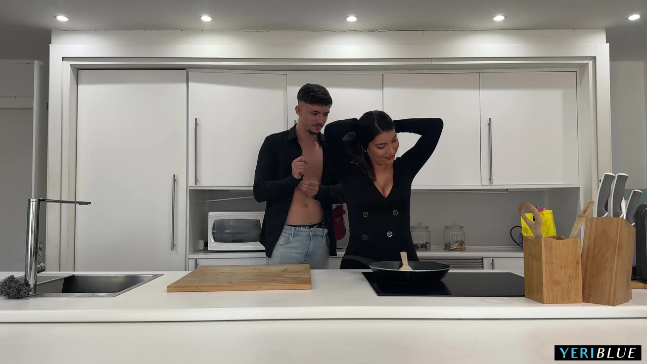 He fucks his best friend's girlfriend and catches him while cumming in his mouth