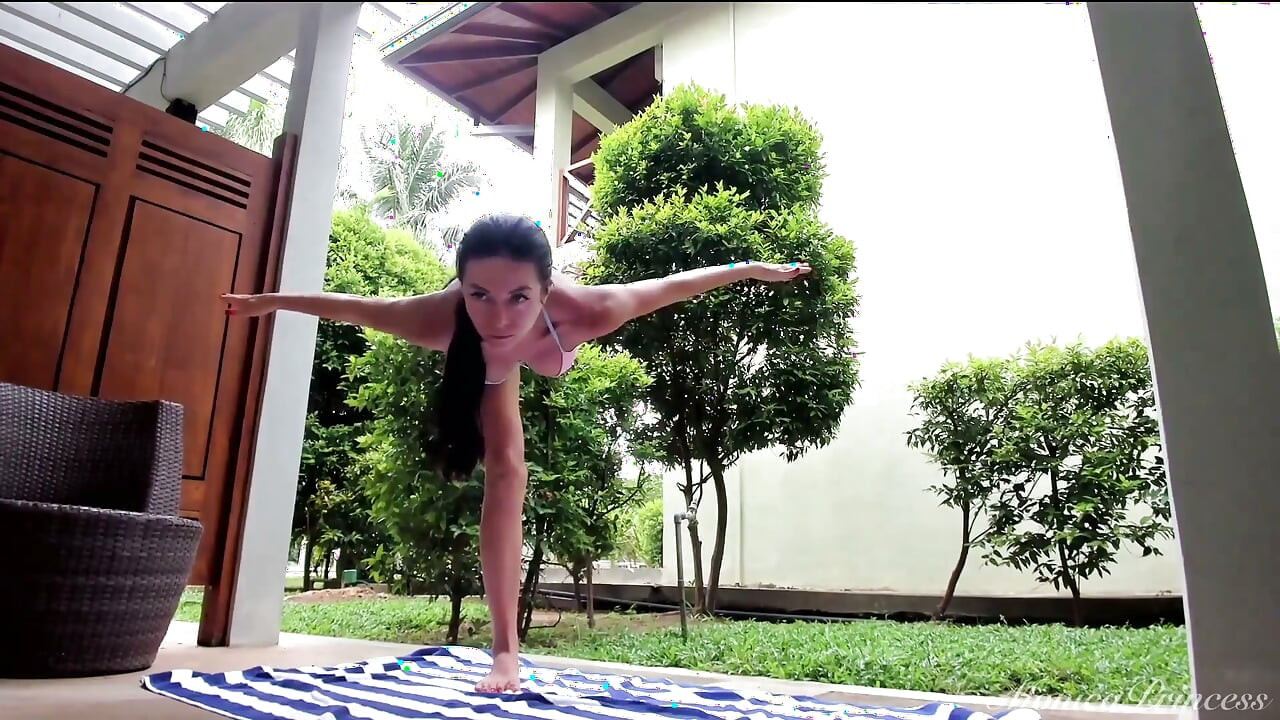 Yoga bückt sich, das macht dich hart