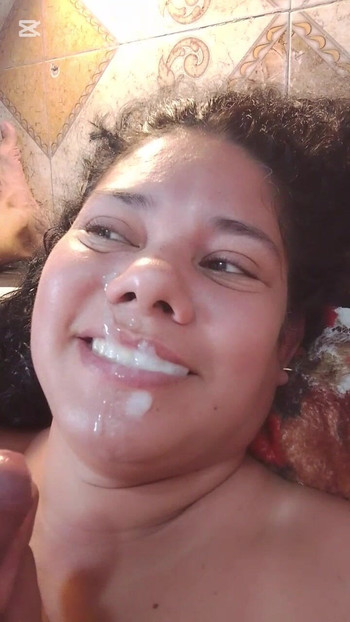 Leche ansikts spermasprut två