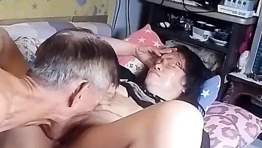 Cewek itu muncrat berkali-kali dan dia merasakan kepuasan yang dia dapatkan dari kontol dan ruang bawah tanahku