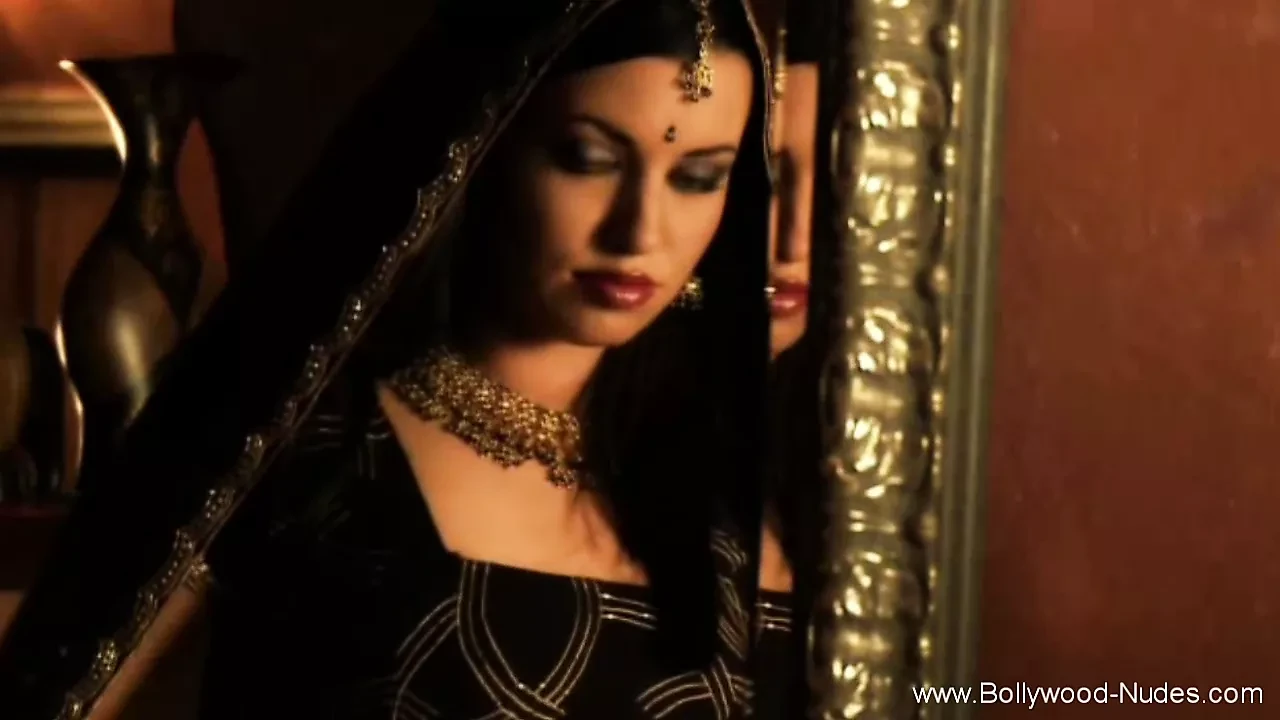 Sexy Indian Goddess Totally Nude
