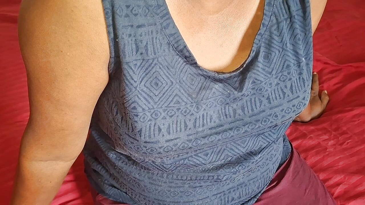 Asiática milf madrastra tan horney video viral
