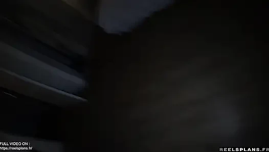 Belgischer Mieter mit perfektem Hintern betritt ihre Wohnung, um einer Zwangsräumung zu entgehen!!