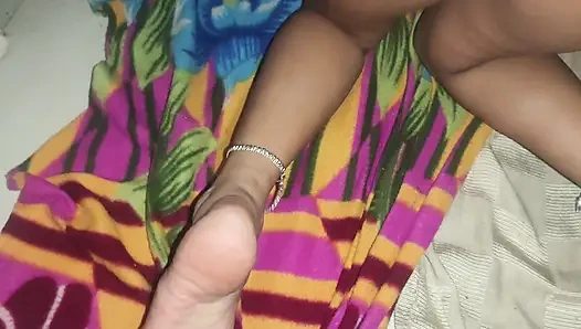 Трах индийской бхабхи в диффрентском стиле от молодого Девера