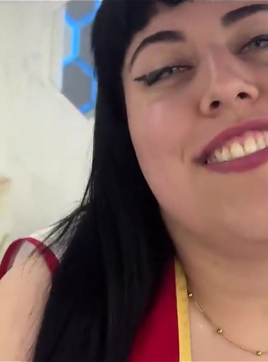 Argentine Teacher Loves to Suck Pee - Mamiimaldii
