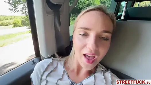 Streetfuck - Oxana Chic için baştan çıkarma otoyolunda yolculuk