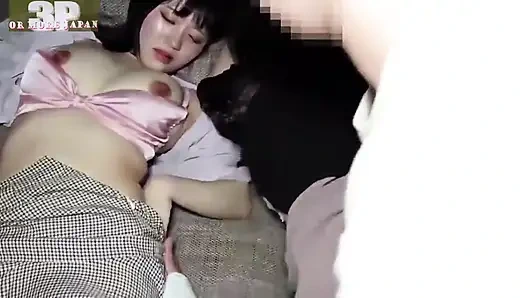 Setelah pesta penyambutan, tiga cewek semok ini dientot habis-habisan sampai mengerang keenakan