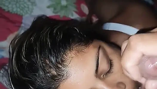 Hintli üvey anne Alydenalioficial, üvey oğlunun penisini emiyor, ta ki süt çıkana kadar