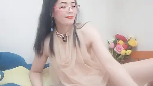 Minik memeli hana harika minyon vücutlu Asyalı