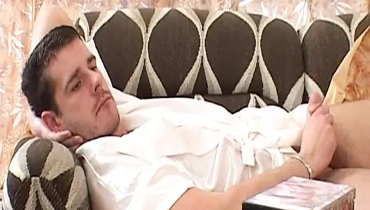 Tante girang jerman rambut pirang dengan pantat bahenol dientot habis-habisan