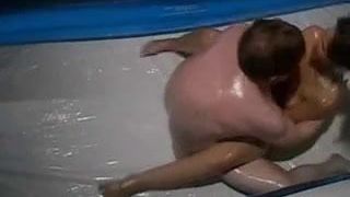 Oil wrestling