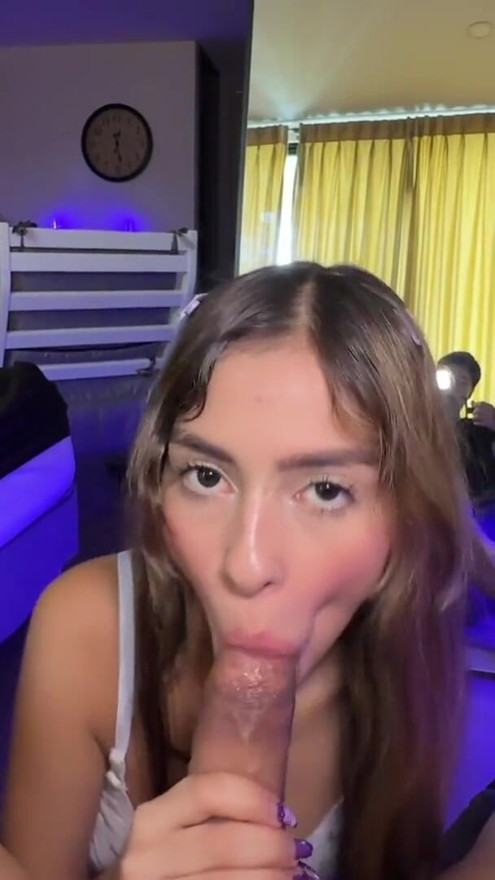 Elipetitt comes to show the new sextape she made with her boyfriend and in return she sucks me off. | Clip 2