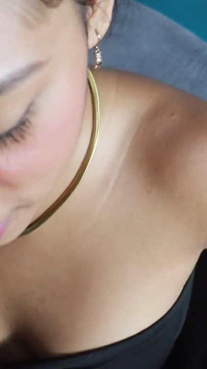 PORNO EN ESPAGNOL - mon demi-frère brune vierge regardait des vidéos sur son ordinateur et son demi-frère - j’ai mis son pénis par derrière dans son v | Clip 2