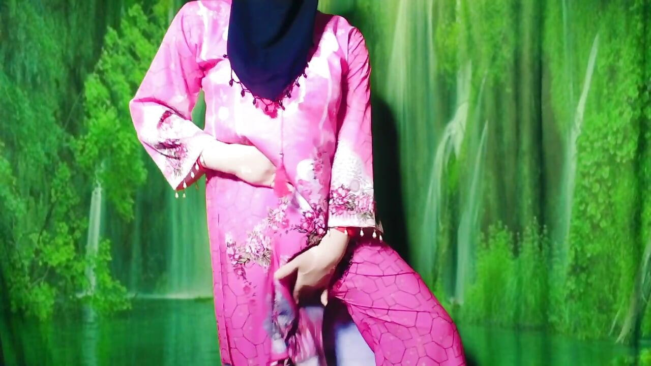 Bengali very beautiful hot housewife sex.mp4