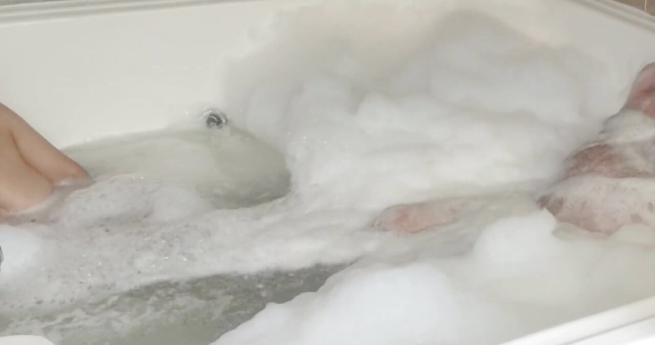 HOTTEST WET MASSAGE WITH ADAMANDEVE AND LUPO