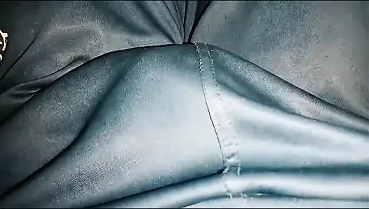 msat hilaya apni girl friend ka photo dekh ke