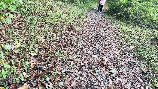 Я встретил покорную девушку-извращенца на улице и наказал ее киску