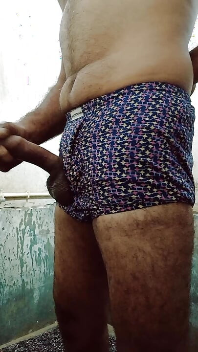 Max Roy Full Bath