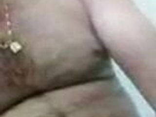 Sujan singh baño masturbación con la mano