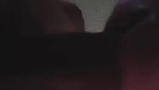 Nyepong tetanggaku yang basah banget